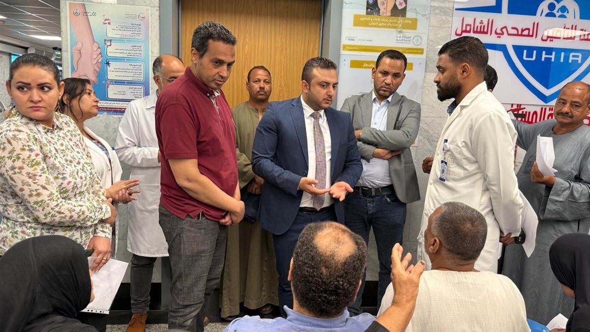 مدير هيئة الرعاية يتفقد عيادات الكرنك