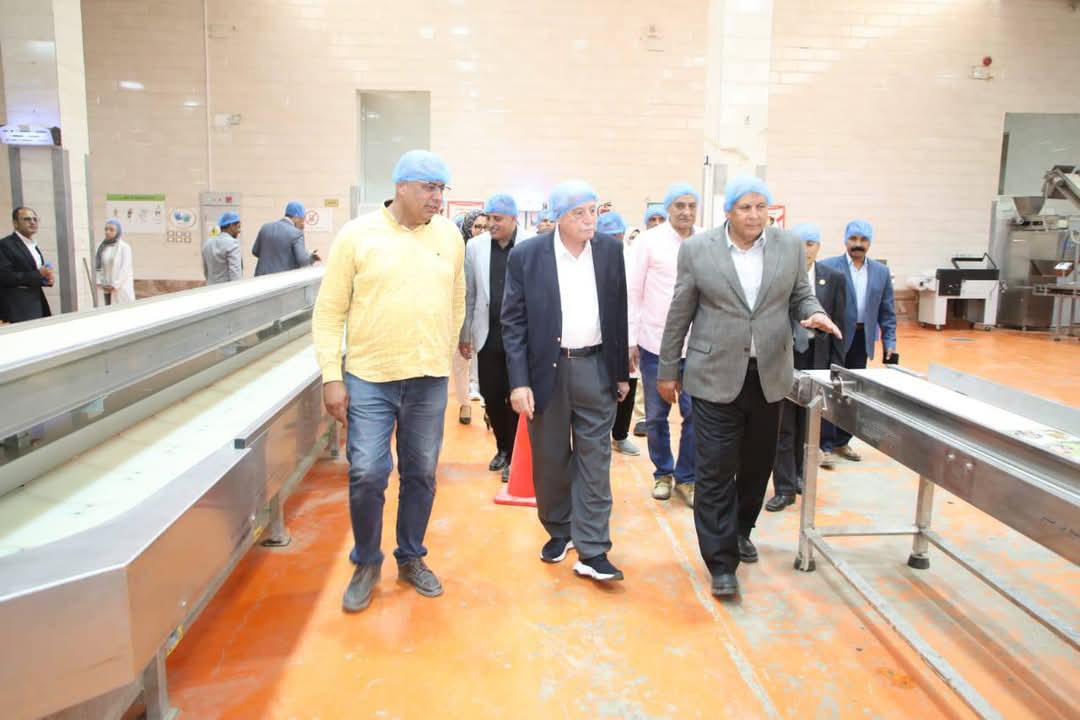 جانب من زيارة مستشار رئيس الجمهورية للوادى الجديد