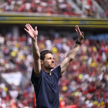 ألونسو يودع جماهير ليفركوزن