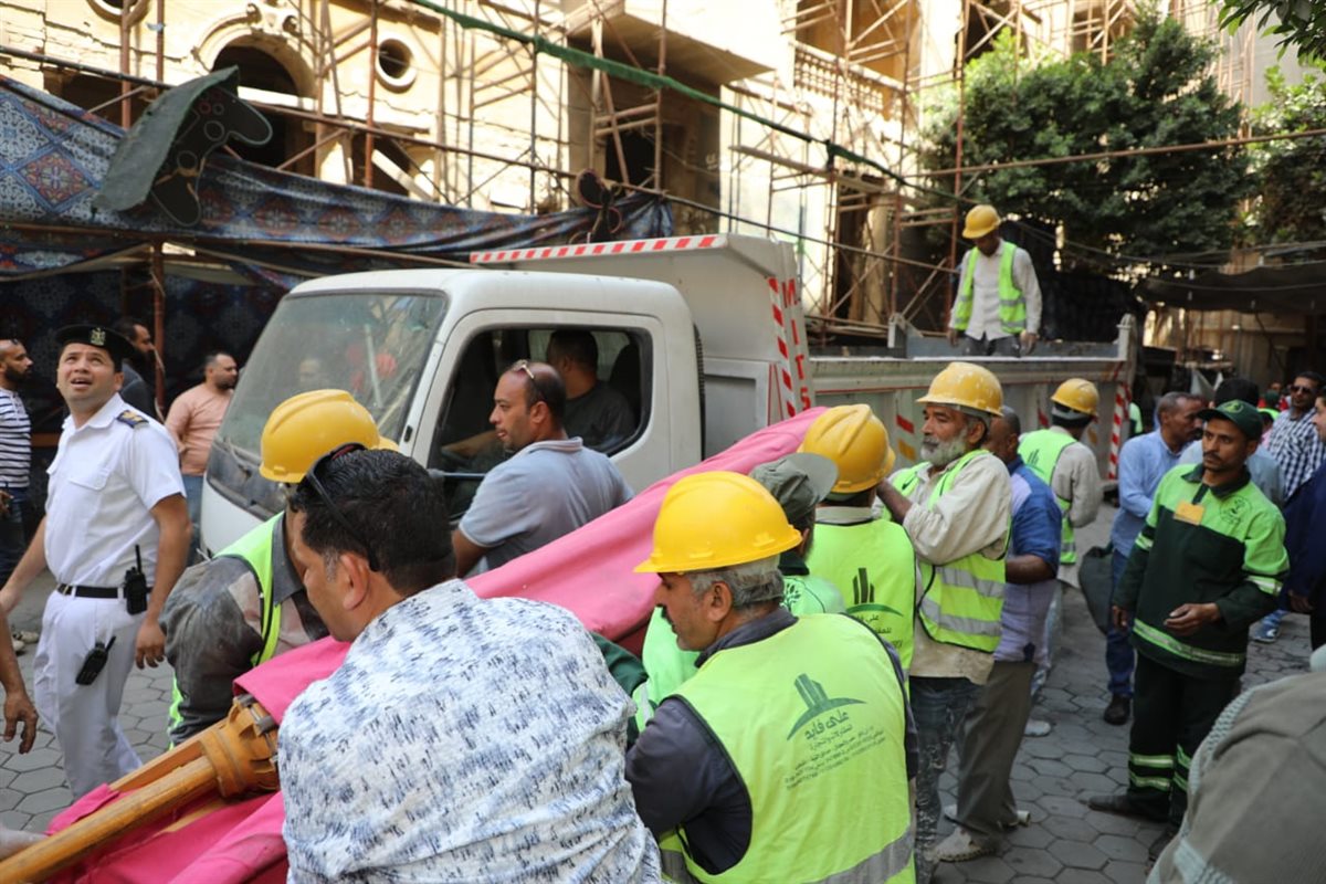 محافظ القاهرة يقود حملة مكبرة مفاجئة لرفع الإشغالات