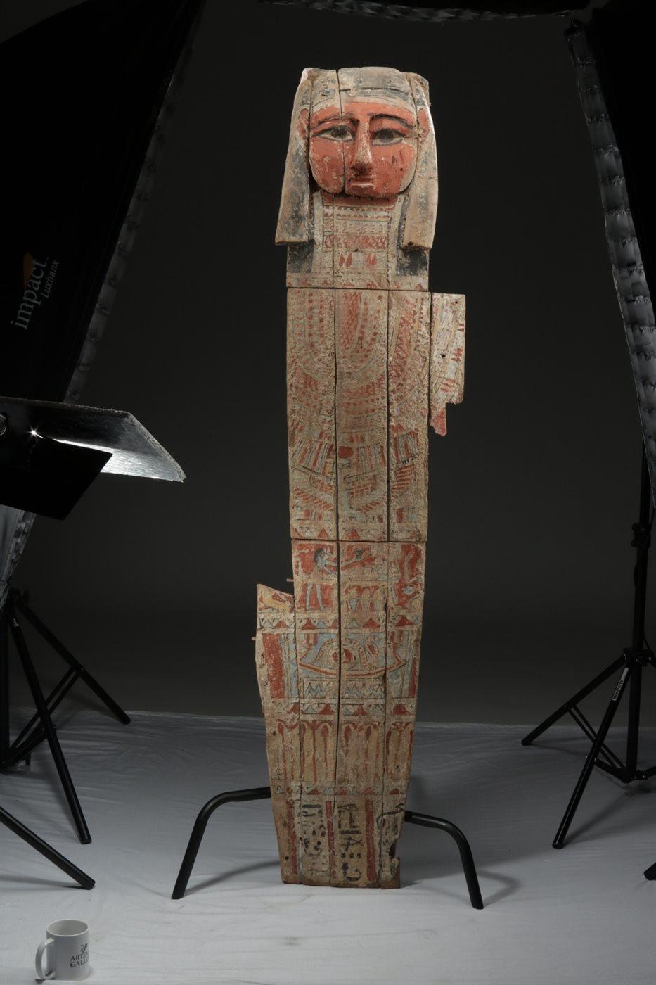 بينها قناع ذهبي.. مصر تسترد 25 قطعة أثرية من الولايات المتحدة الأمريكية