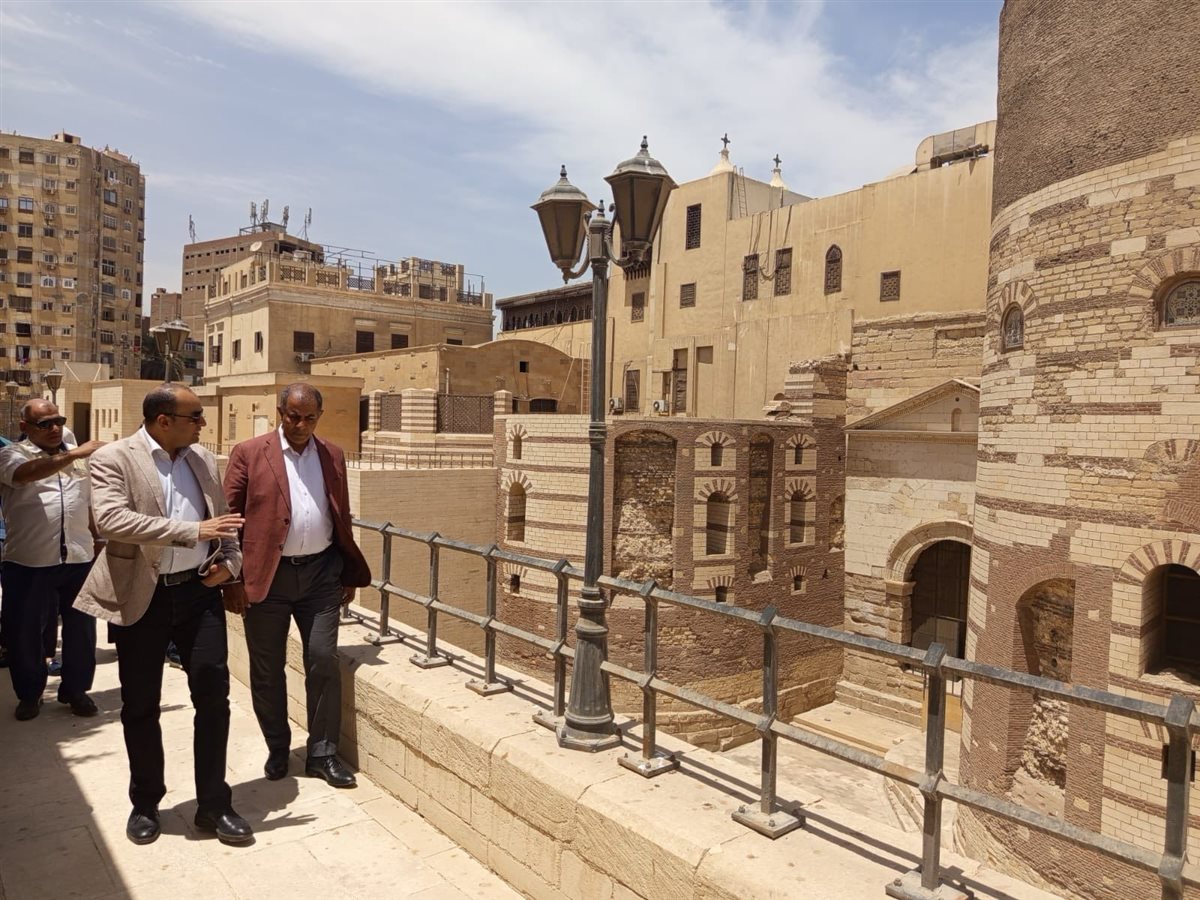 الأمين العام للمجلس الأعلى للآثار في حصن بابليون