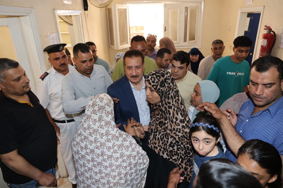 محافظ المنوفية خلال جولته