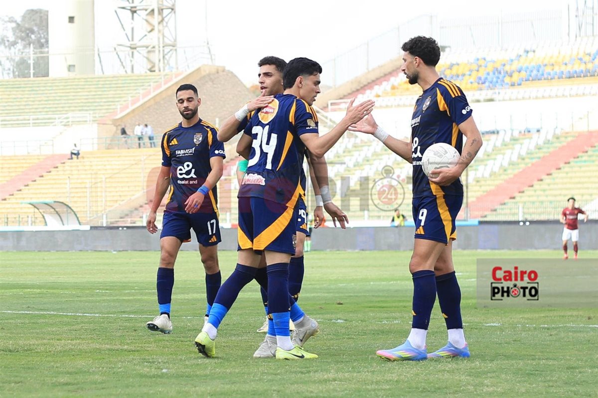 من مباراة الأهلي وسيراميكا