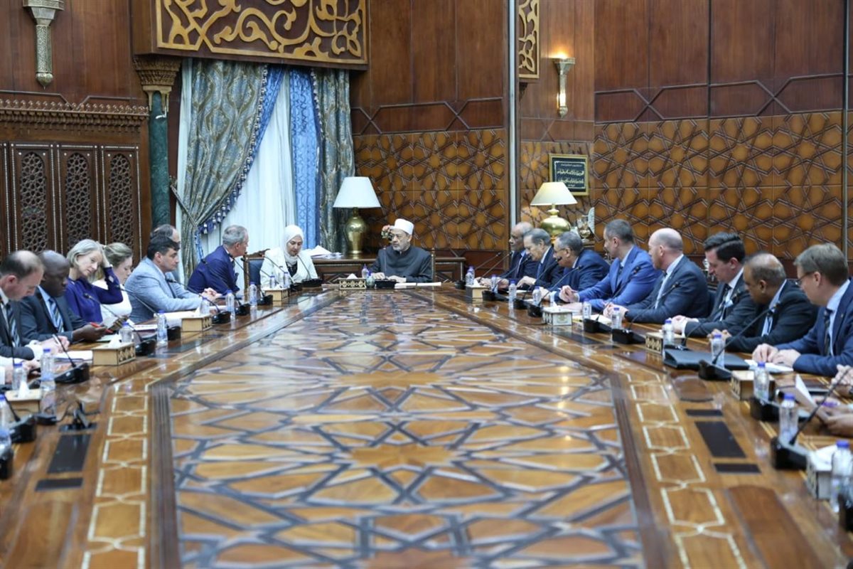 وفد الكلية الملكية لدراسات الدفاع بالمملكة المتحدة