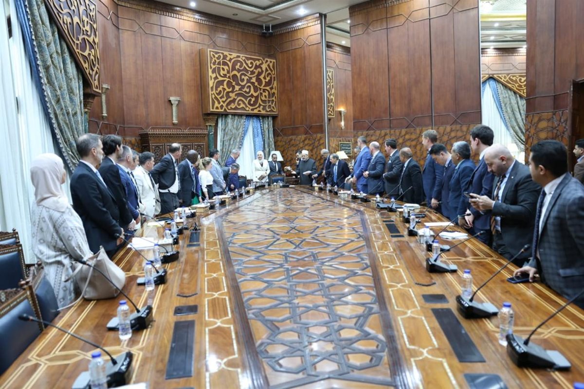 وفد الكلية الملكية لدراسات الدفاع بالمملكة المتحدة