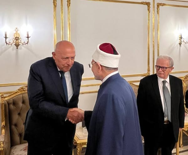 رئيس جامعة الأزهر يشارك في مؤتمر 75 عامًا من التميز والريادة بجامعة عين شمس