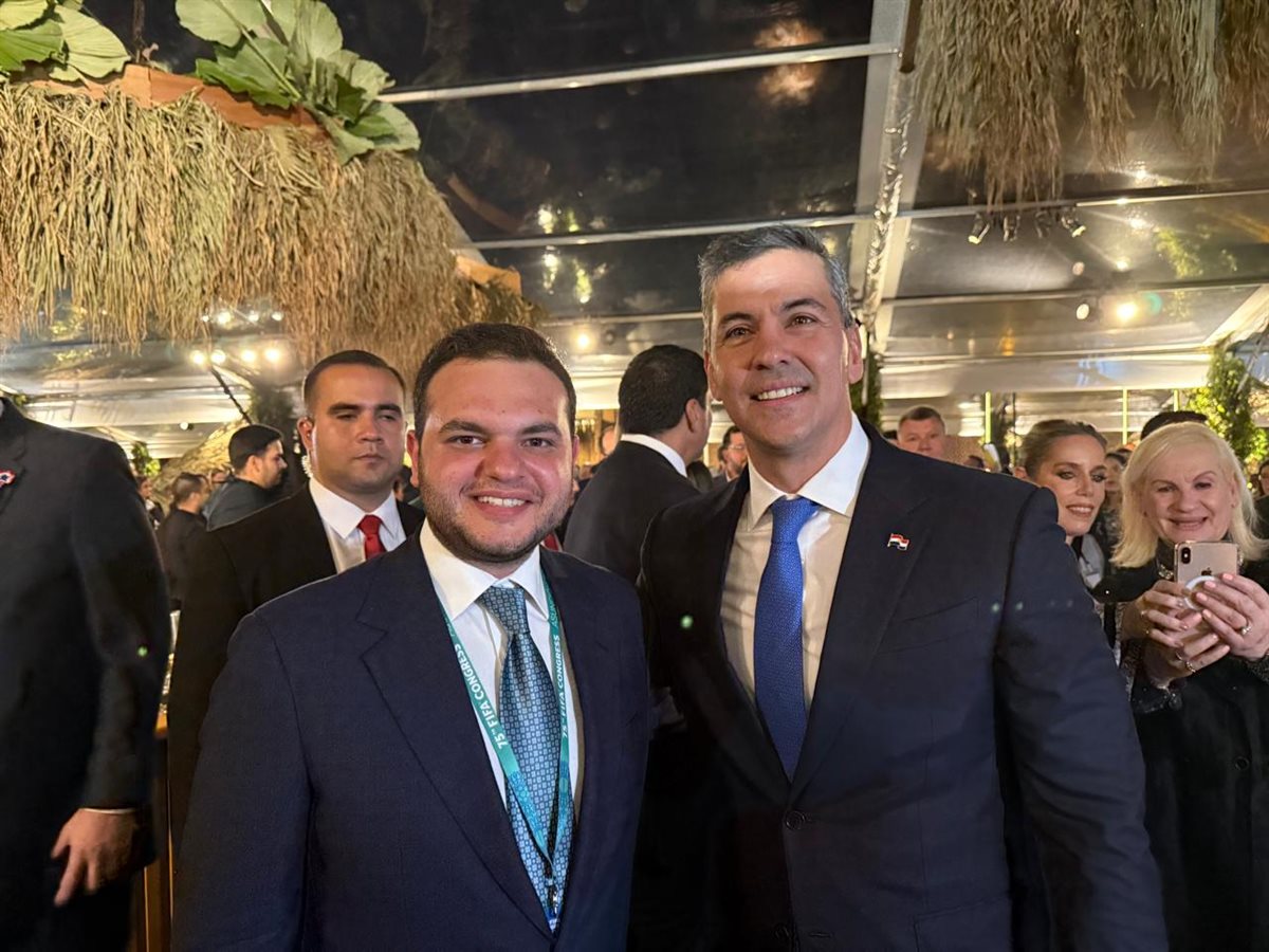 وفد اتحاد الكرة في كونجرس فيفا (3)