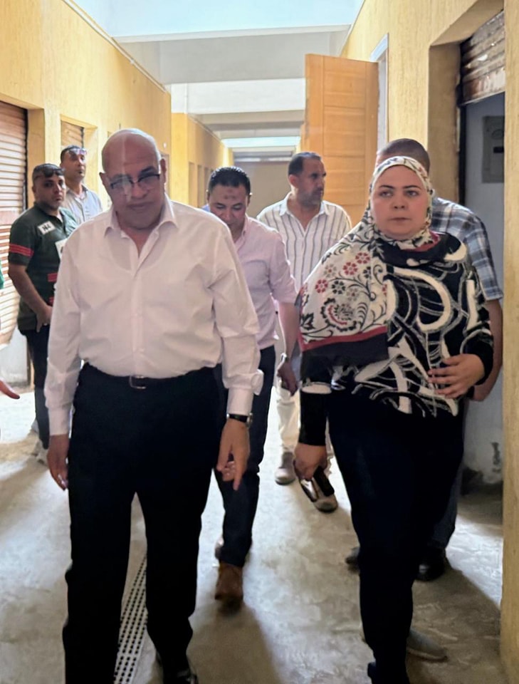 نائب محافظ القاهرة يتابع أعمال تطوير السوق الحضاري بحي بولاق أبو العلا