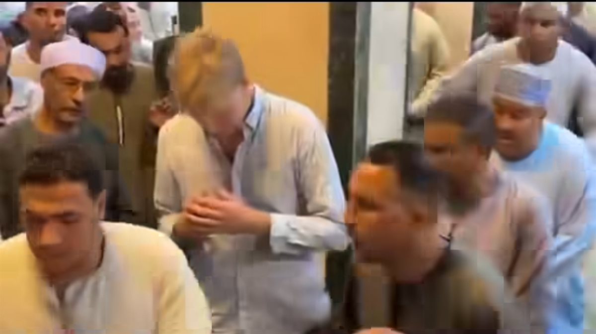 كرس في الحضرة وجلسات الذكر 