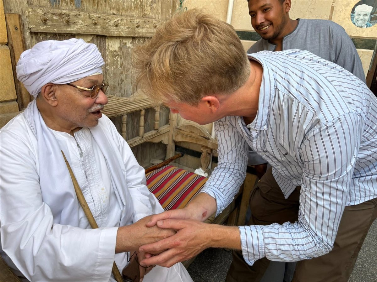 كرس في الحضرة وجلسات الذكر 