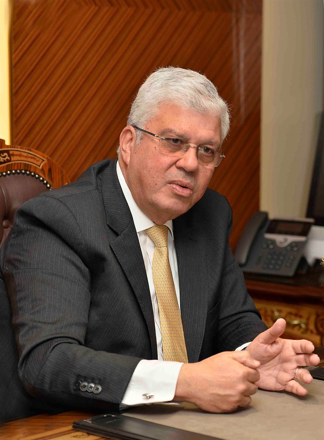 الدكتور أيمن عاشور وزير التعليم العالى والبحث العلمى