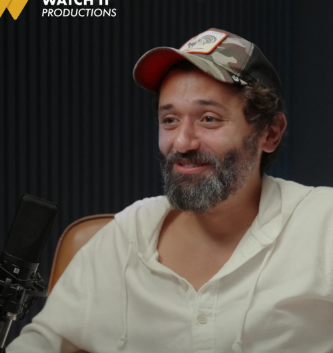 الفنان كريم محمود عبدالعزيز