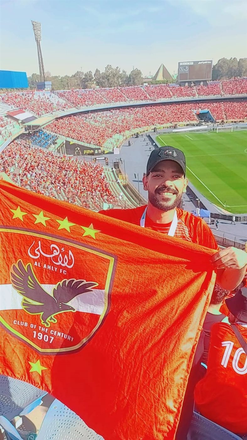 الشاب الراحل حسام محمود