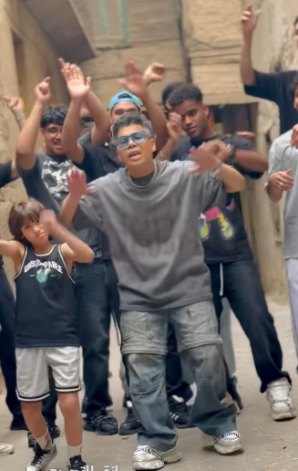 عمر كمال يستعد لطرح أغنية بشوات