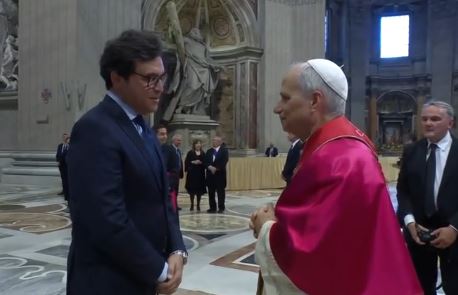 وزير الثقافة يشارك في حفل تنصيب بابا الفاتيكان