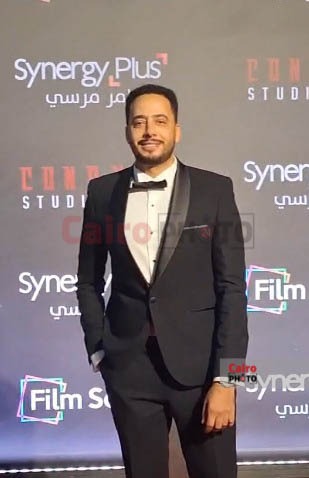 الفنان عصام السقا