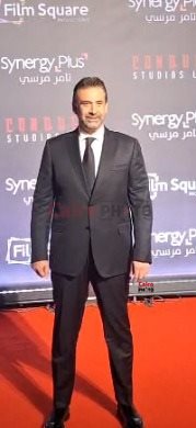 الفنان كريم عبدالعزيز