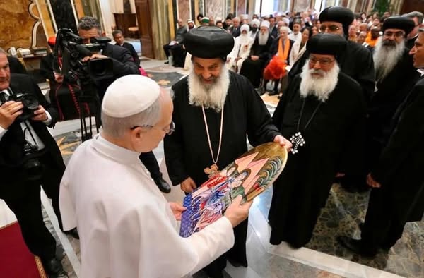 الوفد القبطي يلتقي بابا الڤاتيكان الجديد