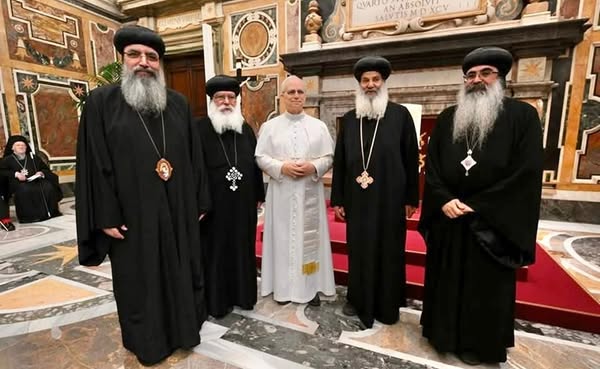 الوفد القبطي يلتقي بابا الڤاتيكان الجديد