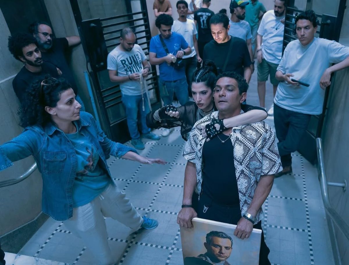 صور جديدة من كواليس فيلم إن غاب القط بطولة آسر ياسين