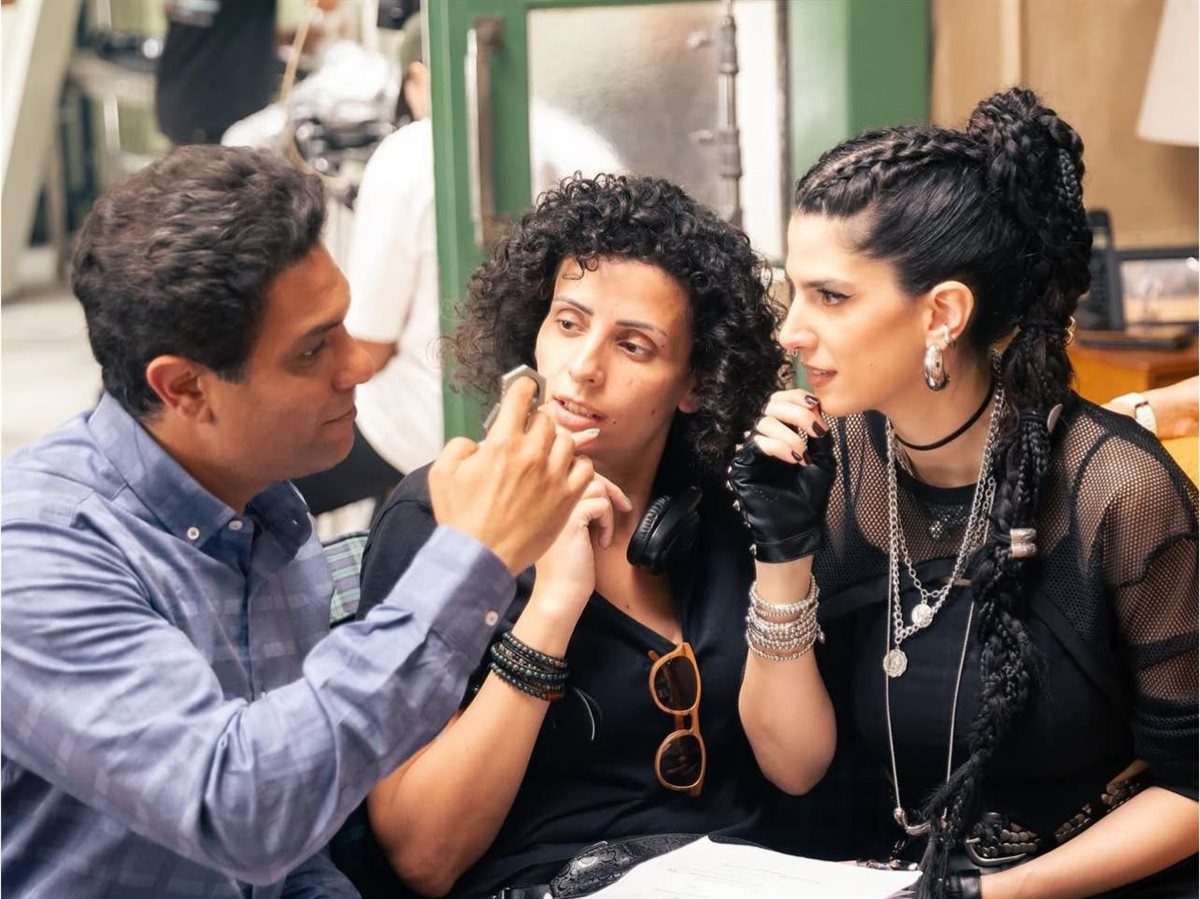 صور جديدة من كواليس فيلم إن غاب القط بطولة آسر ياسين