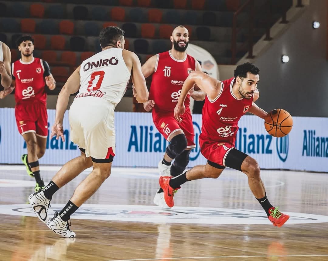 الأهلي يكسر حاجز الـ100 نقطة في سلة الزمالك ويتأهل إلى نهائي دوري السوبر