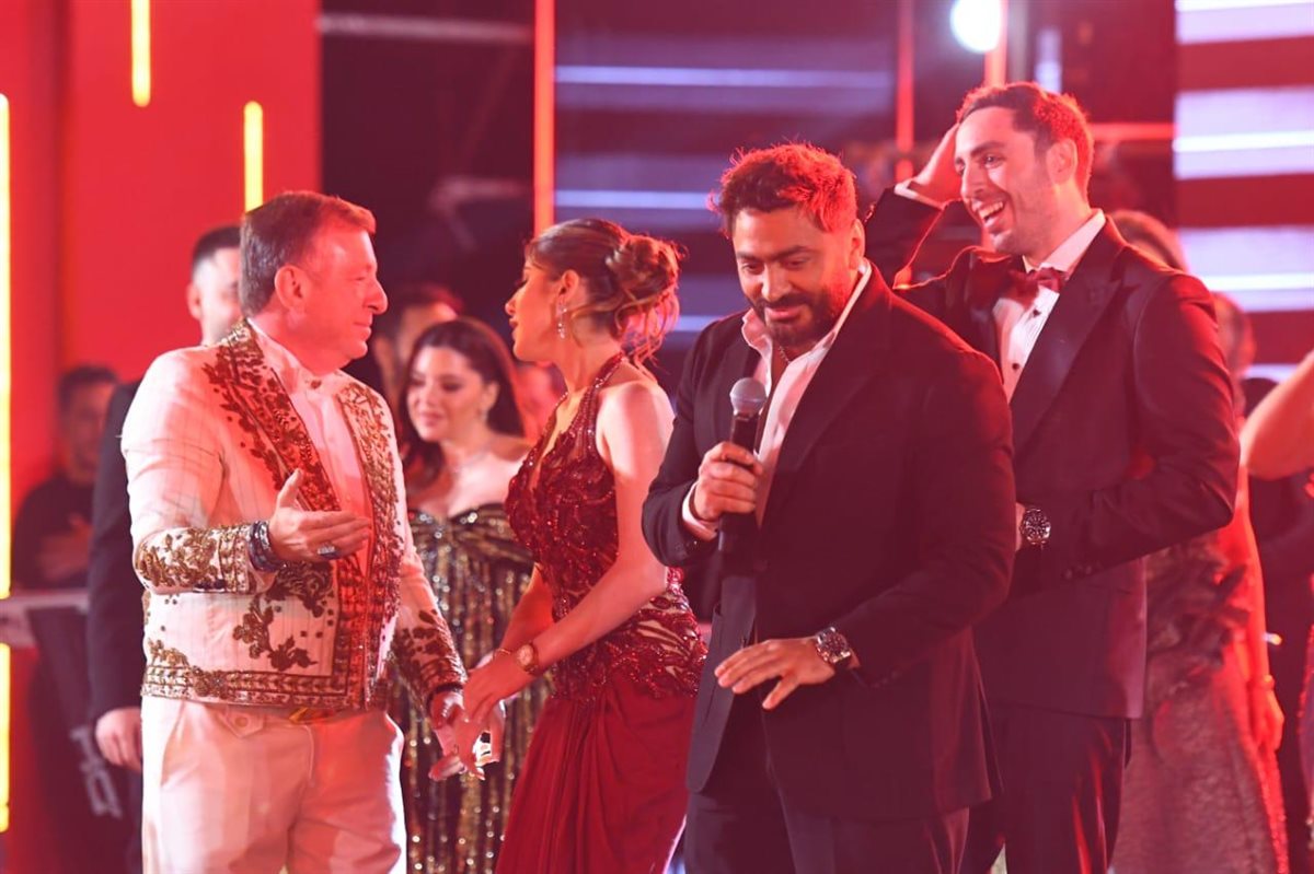 تامر حسني في حفل زفاف ابنة باسل سماقية