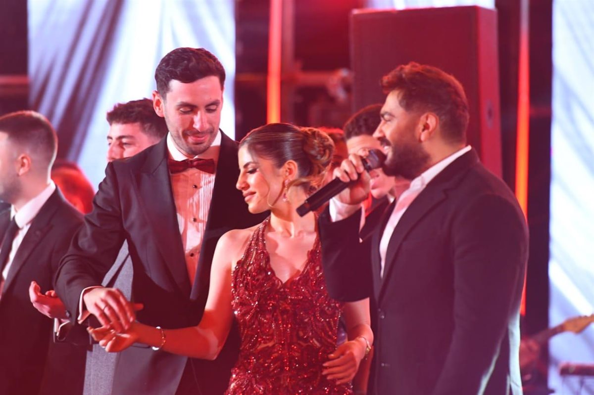 غناء تامر حسني