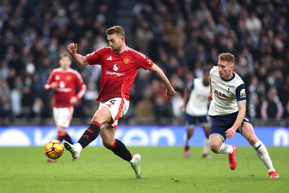 لقنوات الناقلة لمشاهدة مباراة مانشستر يونايتد ضد توتنهام بث مباشر اليوم في نهائي الدوري الأوروبي