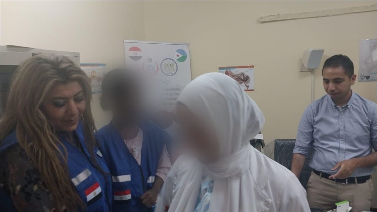 الصحة: إرسال قافلتين طبيتين إلى جيبوتي لتنفيذ مبادرة رئاسية لفحص السمع ودعم مرضى الفشل الكلوي في إطار تعزيز التعاون الصحي بين البلدين