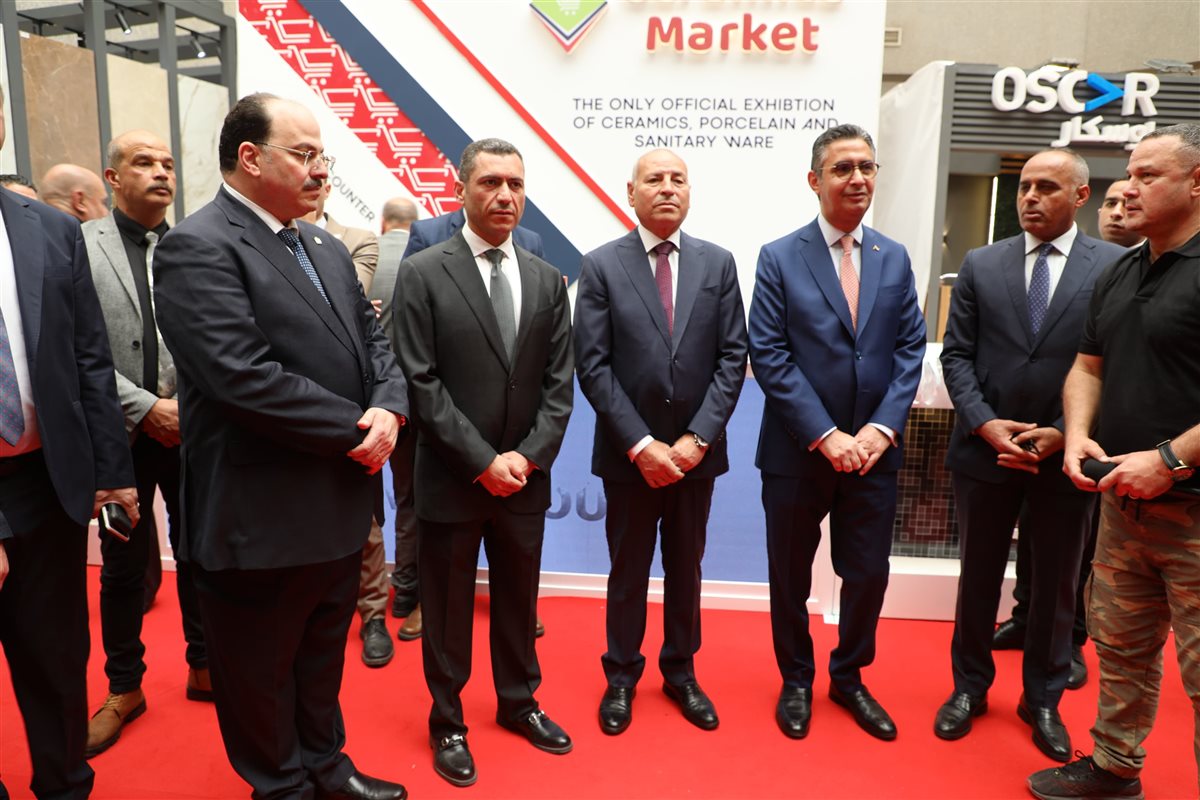 وزير التموين ومحافظ القاهرة يفتتحان معرض سيراميكا ماركت لتجيهزات المنزل