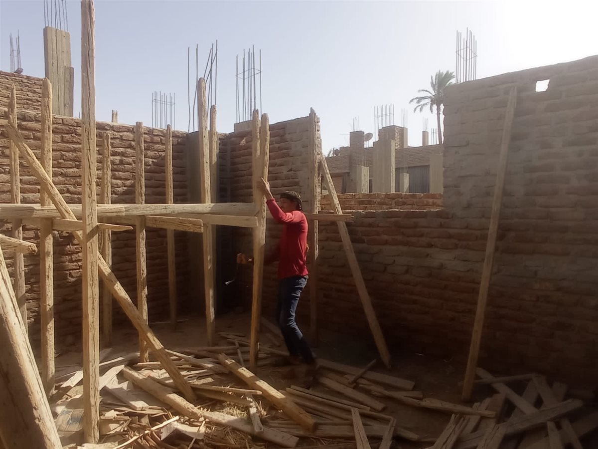 حملات مكثفة بأرمنت