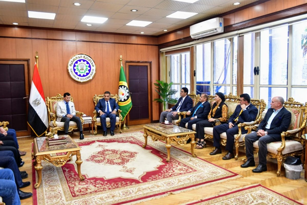 محافظ الدقهلية يستقبل وزير الشباب والرياضة