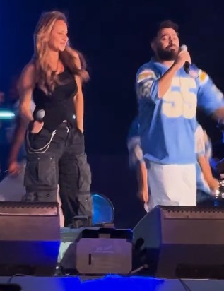 نيللي كريم مفاجأة حفل تامر حسني في ريد بول جوك بوكس