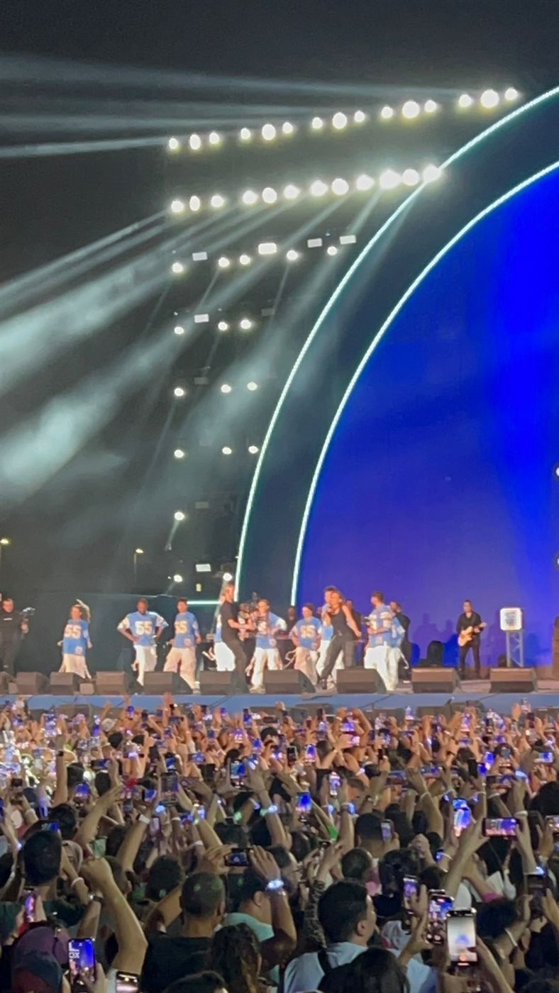 نيللي كريم مفاجأة حفل تامر حسني في القاهرة الجديدة