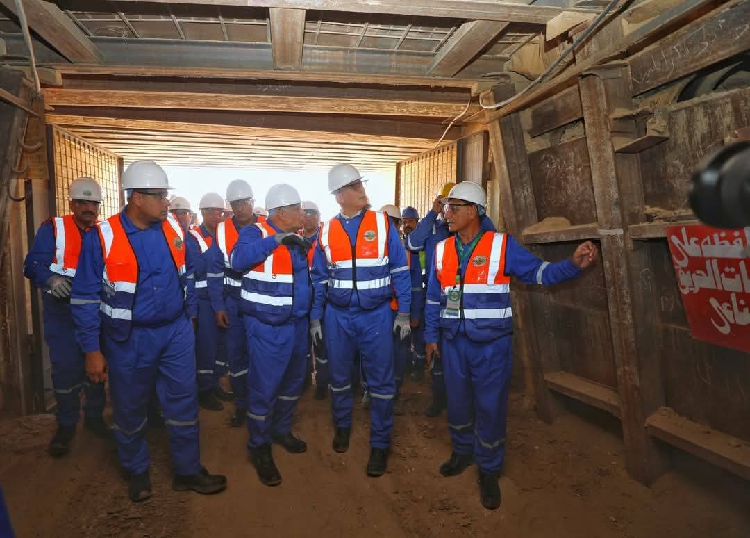 جولة وزير البترول في الوادى الجديد