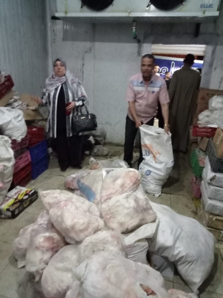 ضبط أطنان اللحوم والدواجن الفاسدة 
