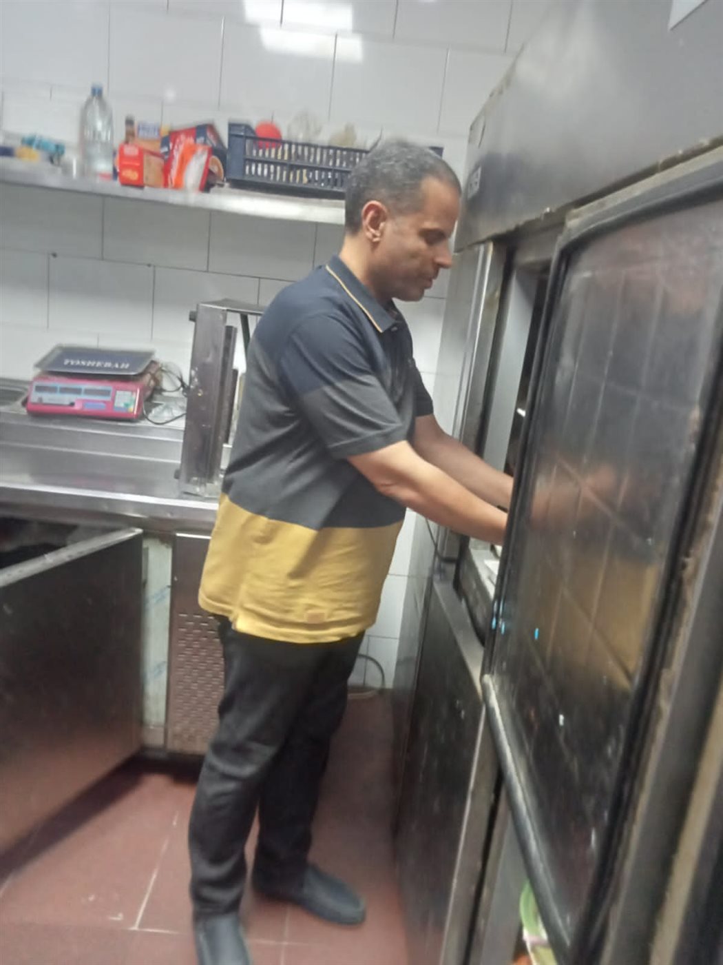 ضبط أطنان اللحوم والدواجن الفاسدة 