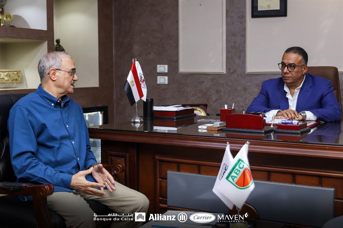 اتحاد السلة يبحث استعدادات استضافة مصر البطولة العربية للسيدات مع الاتحاد العربي