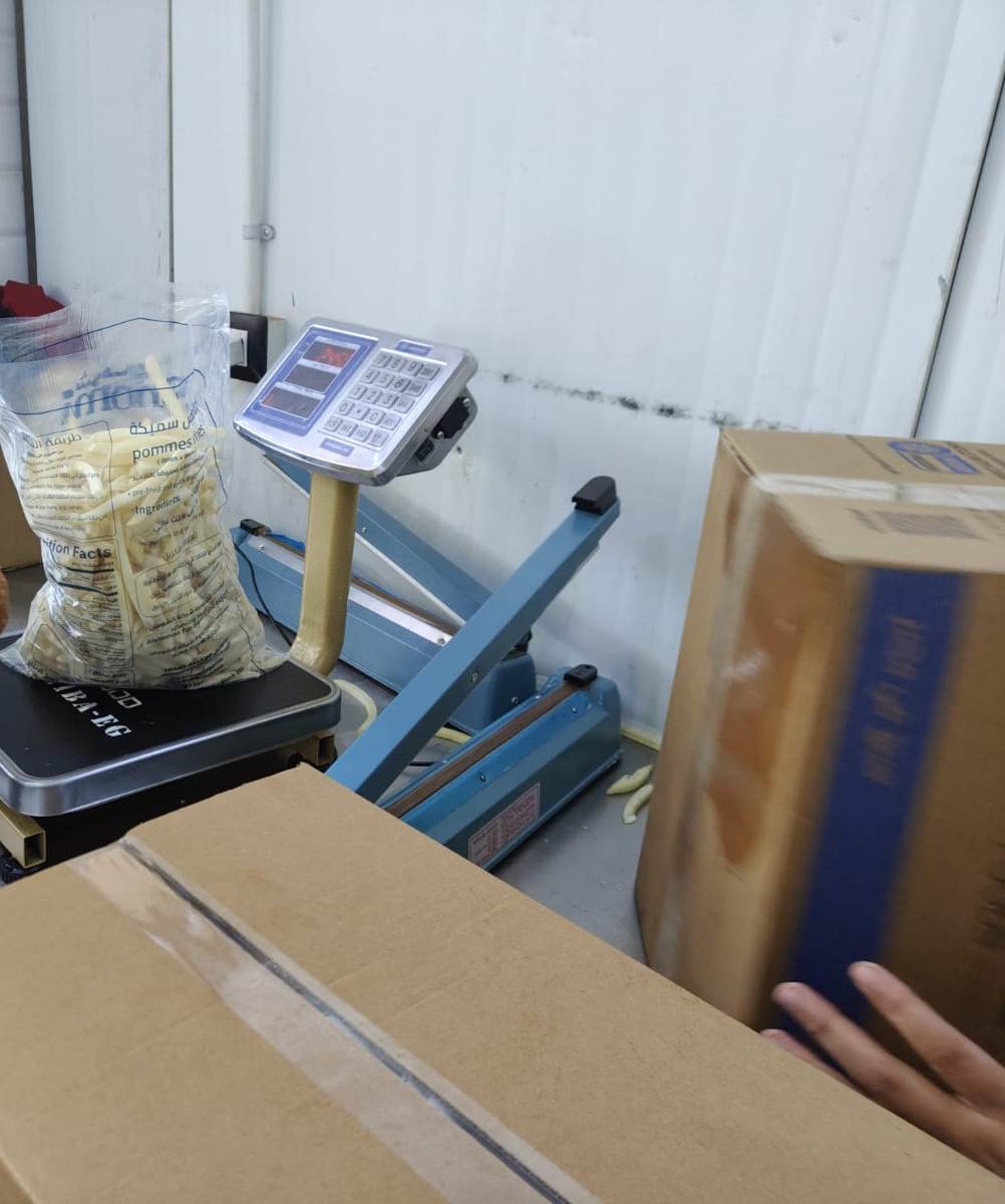 ضبط مصنع مخالف والتحفظ على مواد غذائية بالمنوفية