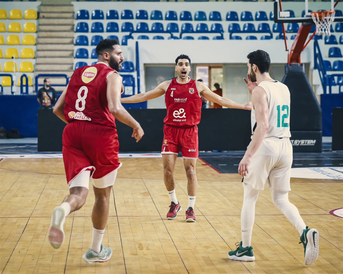 سلة الأهلي والاتحاد