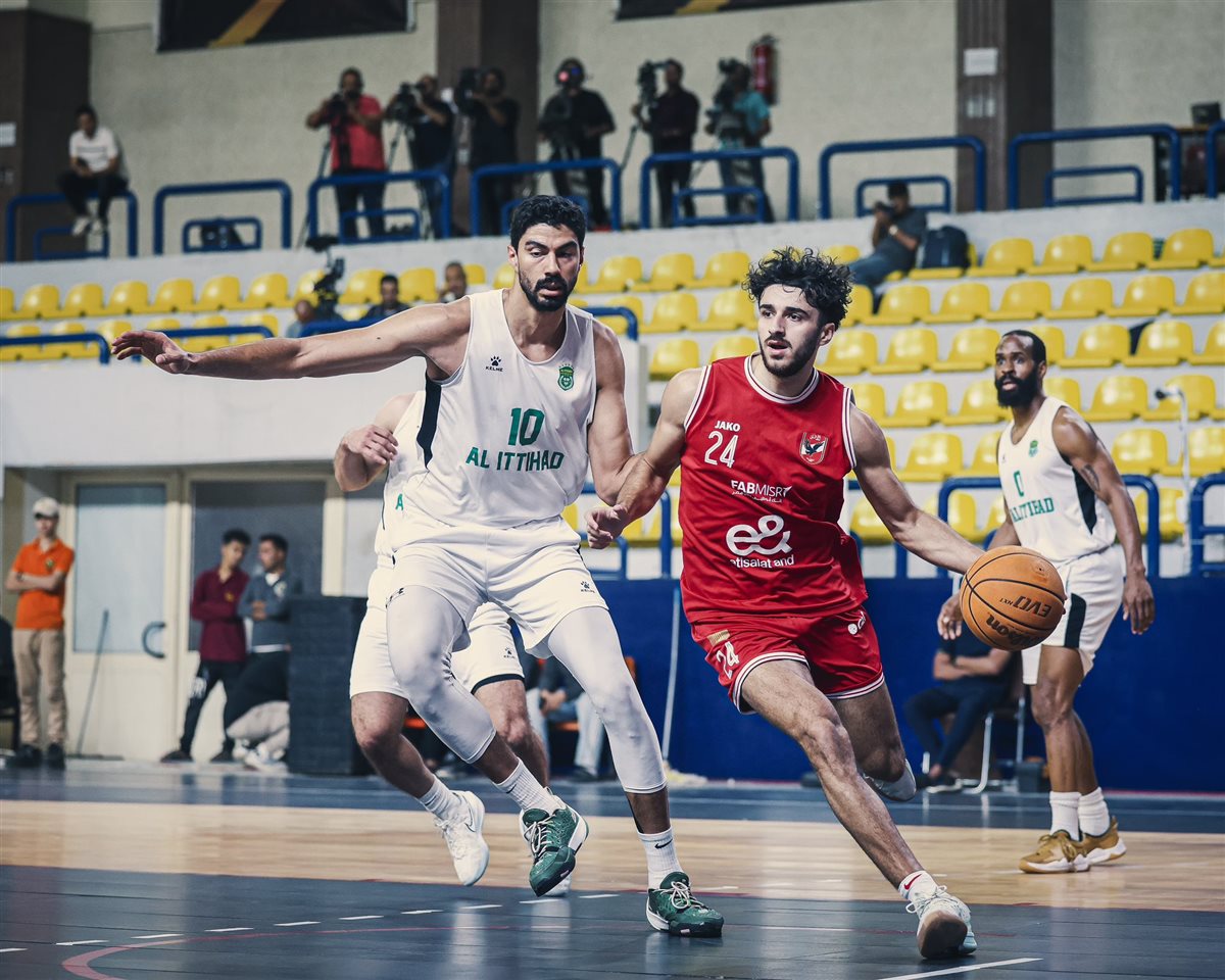 سلة الأهلي والاتحاد