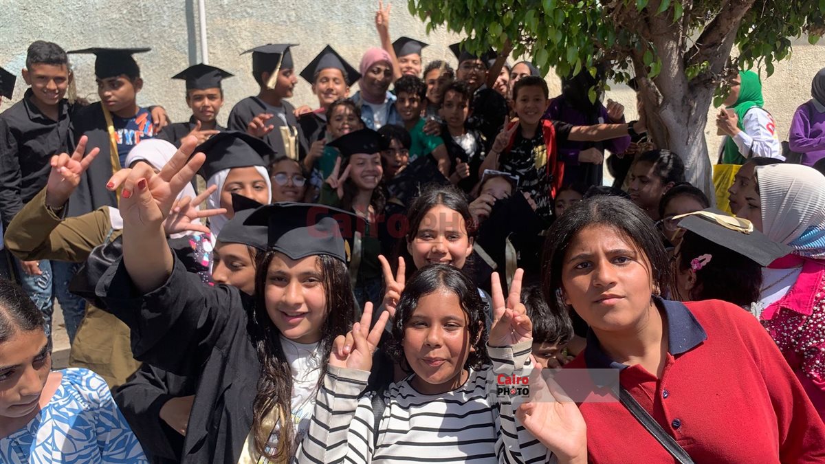 فرحة الطلاب بانتهاء الامتحانات ببورسعيد 