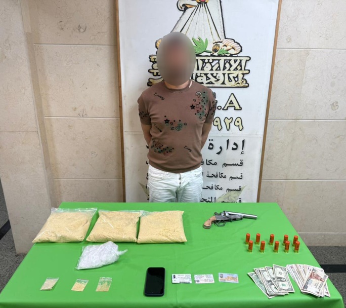 <strong>مصرع 3 عناصر شديدة الخطورة بقنا</strong>