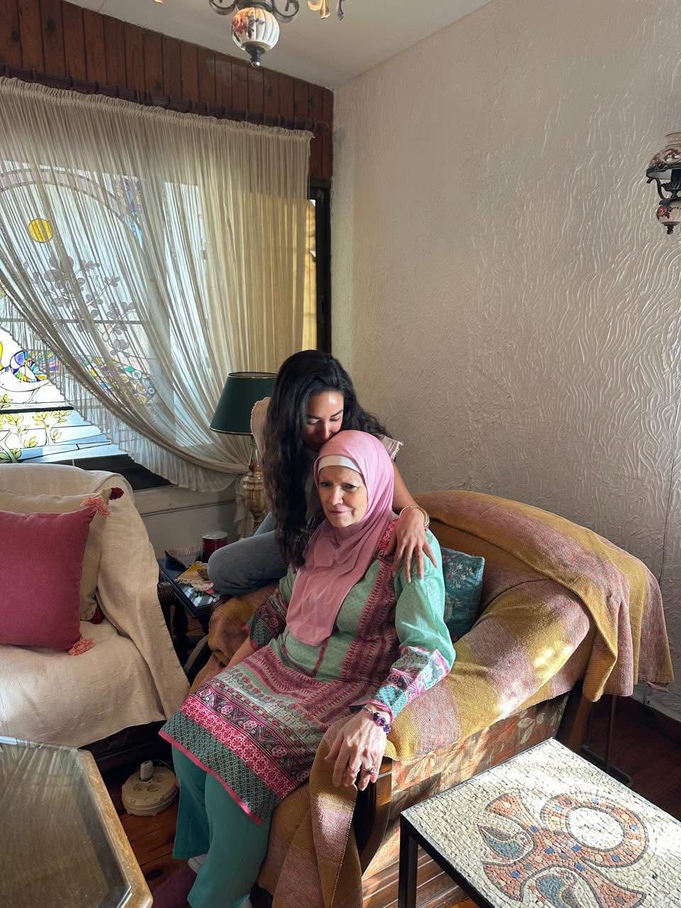 كواليس صلح آية سماحة ومشيرة إسماعيل