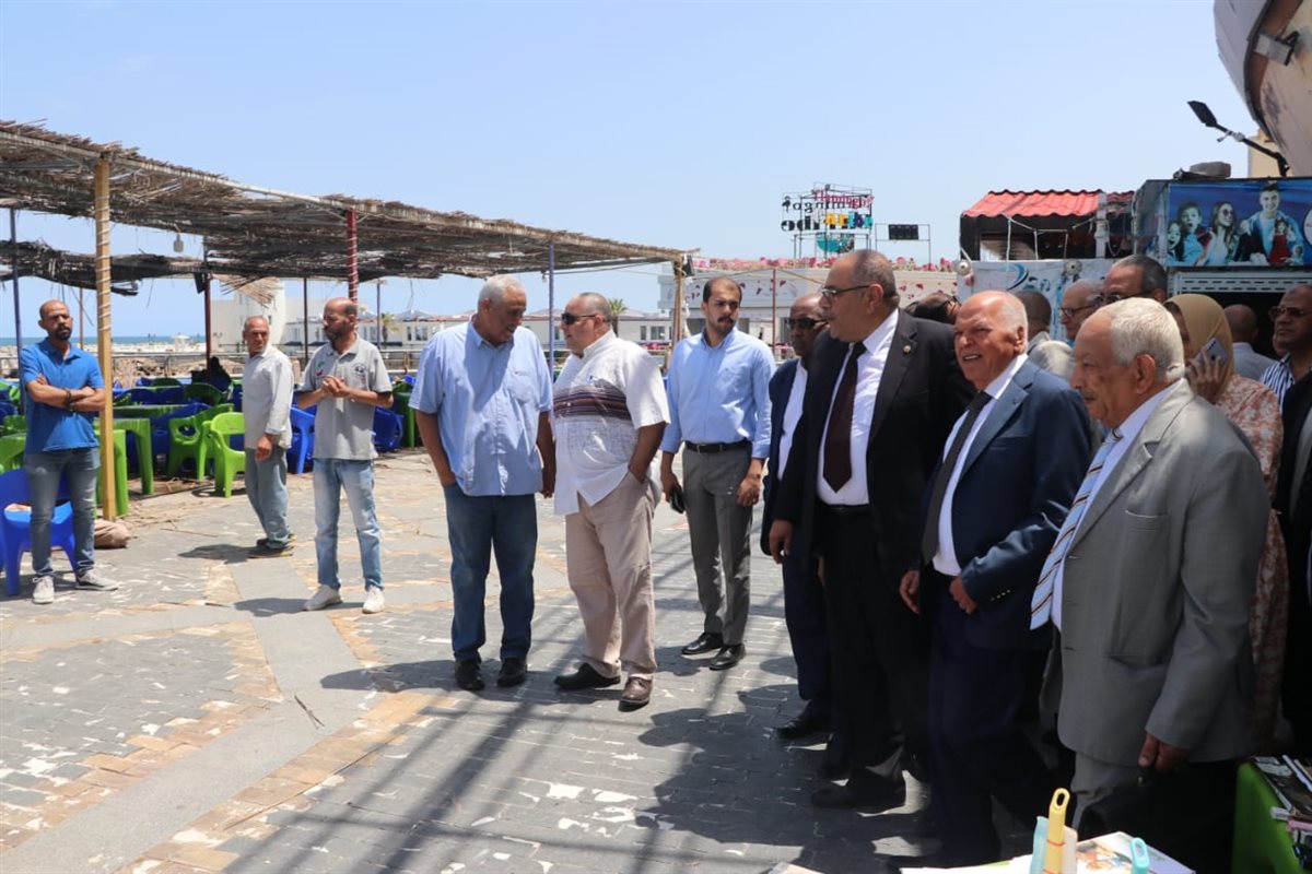 الزناتي يتفقد تلفيات نادي المعلمين بالإسكندرية بعد العاصفة الرعدية