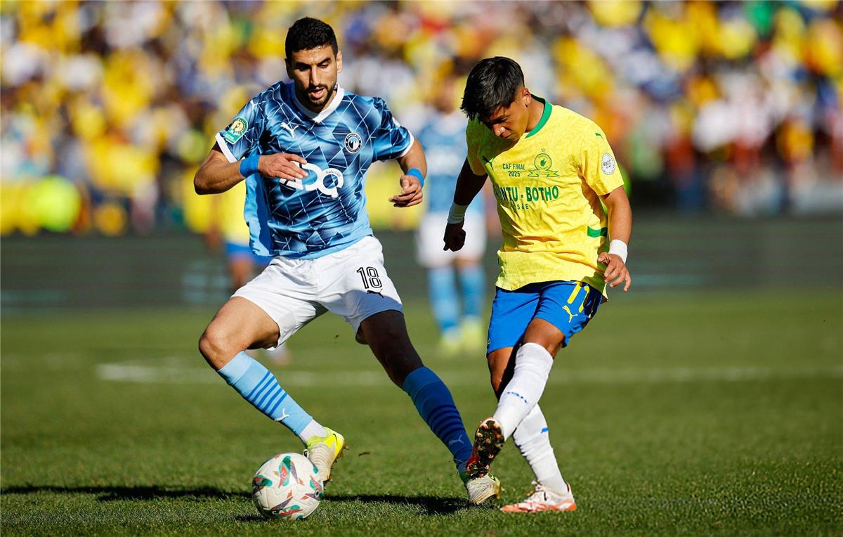 القنوات المفتوحة المجانية الناقلة لمشاهدة مباراة بيراميدز وصن داونز بث مباشر اليوم