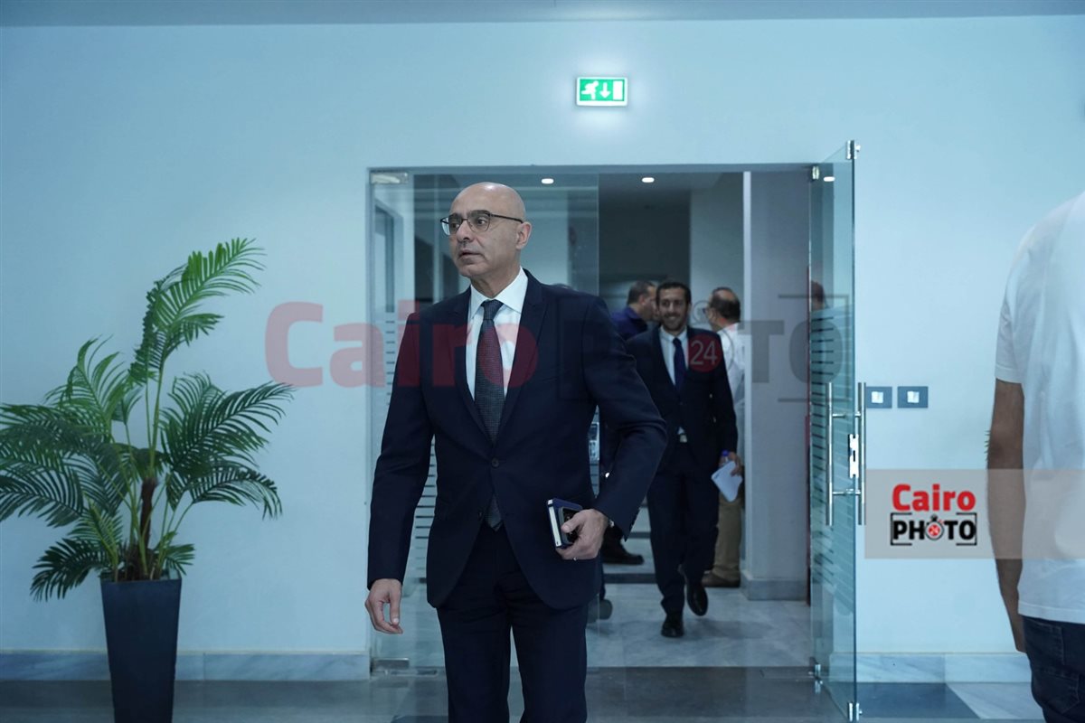 وصول ممثلو الأندية لاجتماع اتحاد الكرة