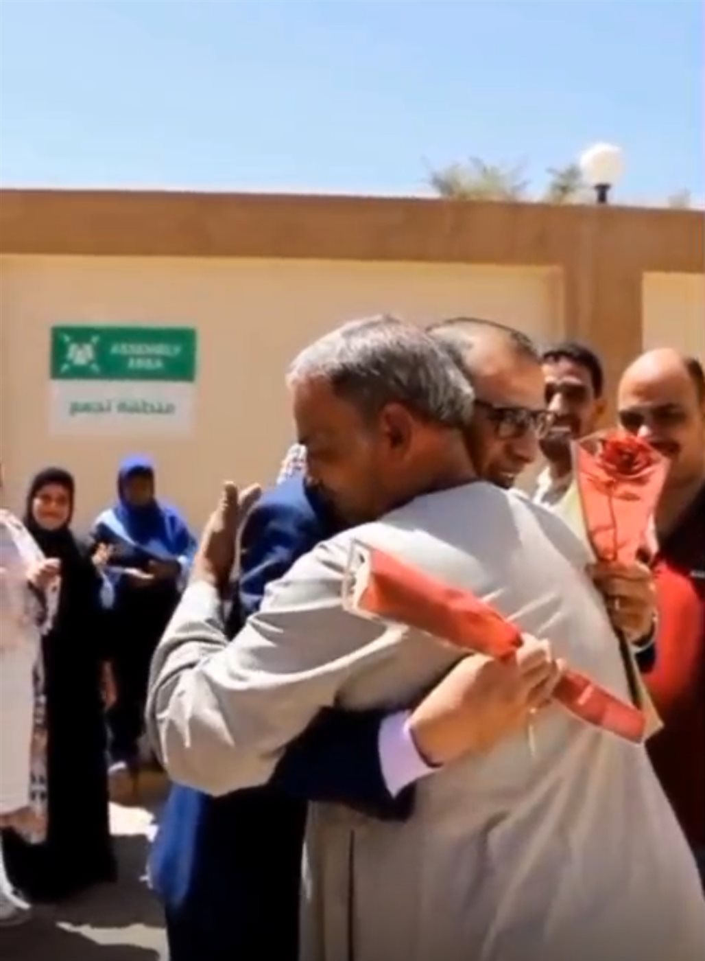 ممر شرفي لطبيب بالأقصر